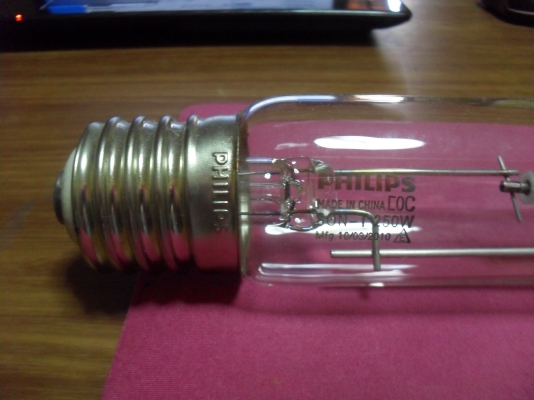 หลอดไฟ PHILIPS  High pressure sodium lamp