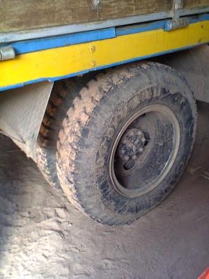 ขาย ISUZU หกล้อหัวยาว เครื่อง145 เกียร์ร๊อก