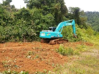 Kobelco SK200 YN12 มี 3 รายการ Kobelco SK200 YN12 มี 3 รายการ