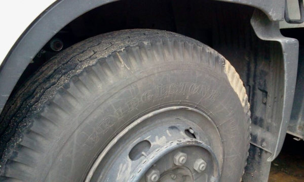 HINO MAGA ซีรี่ 500 รุ่น 251 หัวบางเดิม เครื่องเดิม คัซซีสวย HINO MAGA ซีรี่ 500 รุ่น 251 หัวบางเดิม เครื่องเดิม คัซซีสวย