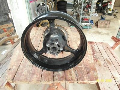 อะไหล่ บิ๊กไบค์ Suzuki สำหรับคนที่บ้าขี่ Su ครับ