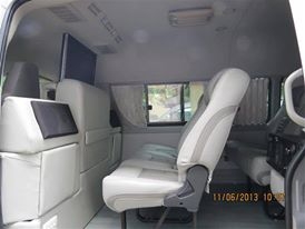 รถตู้บ้านแท้ ๆ 100\%