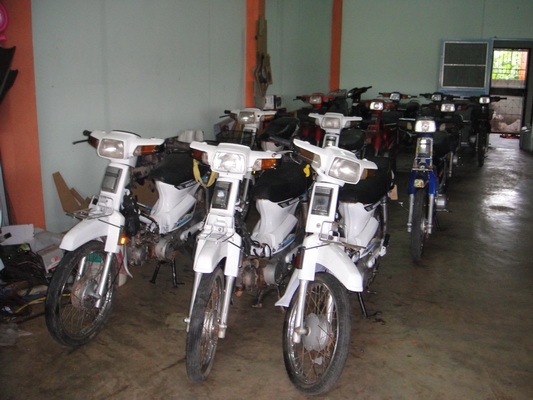 ขายฮอนด้าดรีม คุรุสภา สภาพสวยพร้อมใช้งาน (ทะเบียนพร้อมชุดโอน )