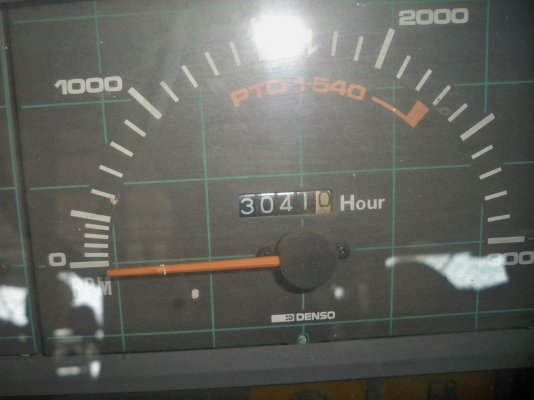 ขาย KUBOTA M9000
