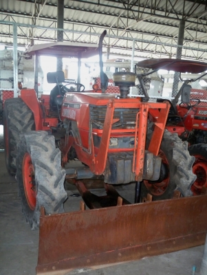 ขาย KUBOTA M9000