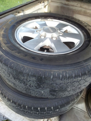 ขายล้อ d-max พร้อมยาง 245 7016 ขายล้อ d-max พร้อมยาง 245 7016