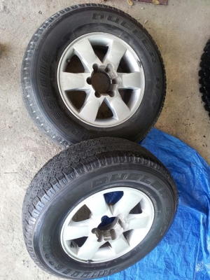 ขายล้อ d-max พร้อมยาง 245 7016