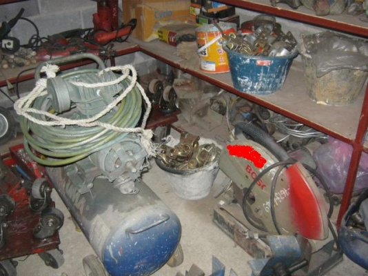 เครื่องมือ ไฟฟ้า และอุปกรณ์ด้านช่าง