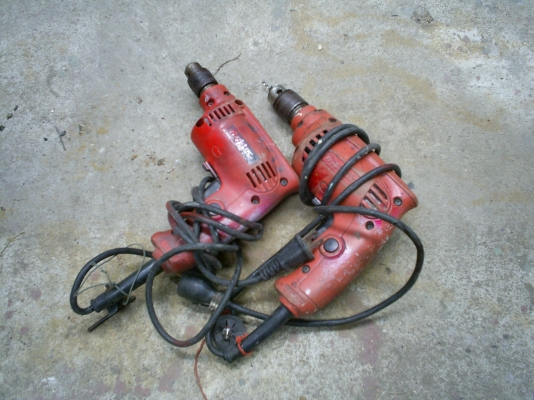 เครื่องมือ ไฟฟ้า และอุปกรณ์ด้านช่าง