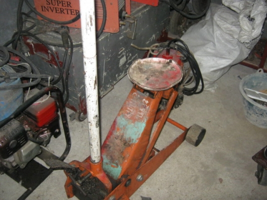 เครื่องมือ ไฟฟ้า และอุปกรณ์ด้านช่าง