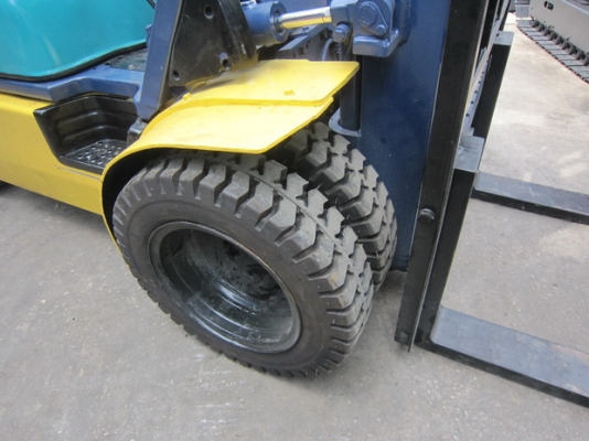 ขาย รถยก KOMATSU  2.5 ตัน รุ่น FD25-16-เสาสูง 5 เมตร มือสองญี่ปุ่น