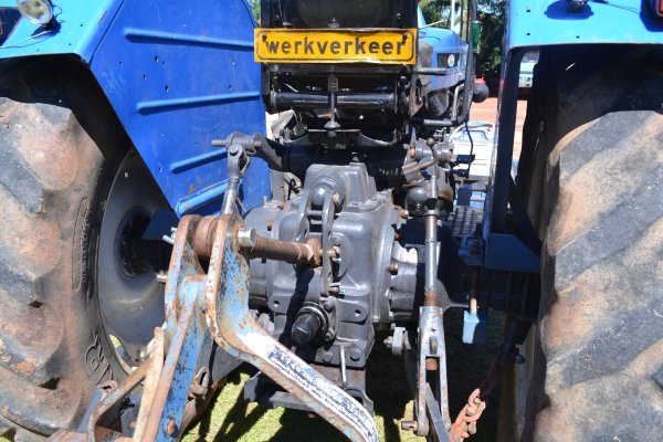 ด่วน ลดสุดๆ ขายFORD 7810  2เพลา เก่านอก