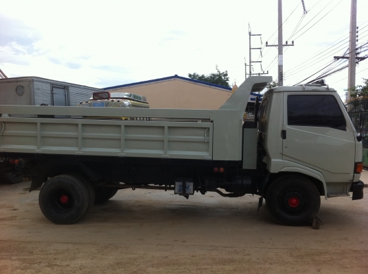 HINO KM779 (ดั้มดิน) เลขตัวรถ KM779-11180 เลขเครื่อง WO4D-B21797
