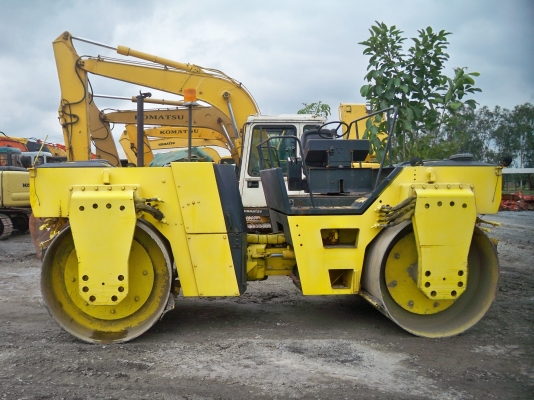 ประกาศขาย รถบดอัดสั่นสะเทือน