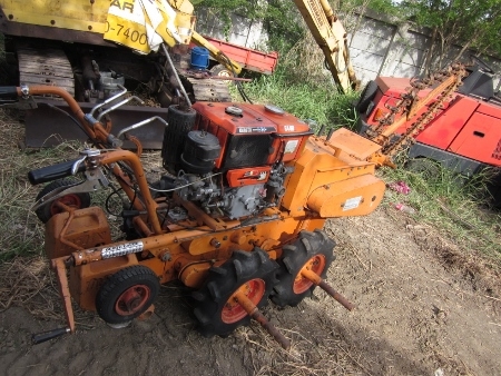 ขาย รถขุดร่อง สำหรับงานวางท่อน้ำประปา- ไฟฟ้า ยี่ห้อ KUBOTA เครื่องยนต์ดีเซล มือสองญี่ปุ่นแท้ สภาพพร้อมใช้งาน ขาย รถขุดร่อง สำหรับงานวางท่อน้ำประปา- ไฟฟ้า ยี่ห้อ KUBOTA เครื่องยนต์ดีเซล มือสองญี่ปุ่นแท้ สภาพพร้อมใช้งาน