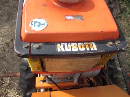 ขาย รถขุดร่อง สำหรับงานวางท่อน้ำประปา- ไฟฟ้า ยี่ห้อ KUBOTA เครื่องยนต์ดีเซล มือสองญี่ปุ่นแท้ สภาพพร้อมใช้งาน ขาย รถขุดร่อง สำหรับงานวางท่อน้ำประปา- ไฟฟ้า ยี่ห้อ KUBOTA เครื่องยนต์ดีเซล มือสองญี่ปุ่นแท้ สภาพพร้อมใช้งาน
