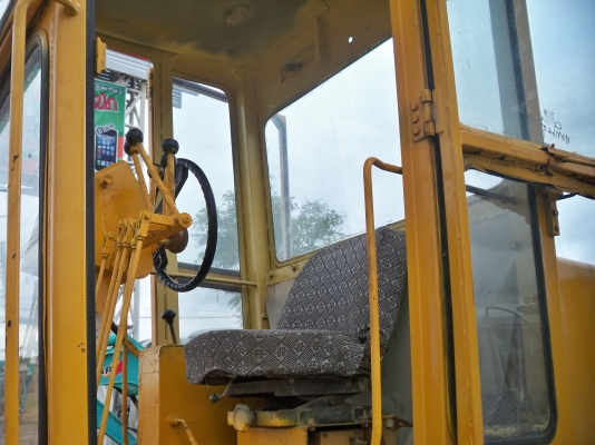 รถเกรด KOMATSU