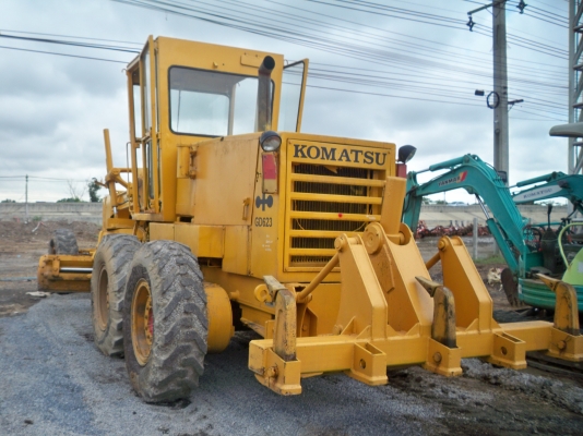 รถเกรด KOMATSU