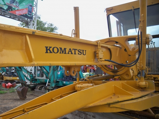 รถเกรด KOMATSU