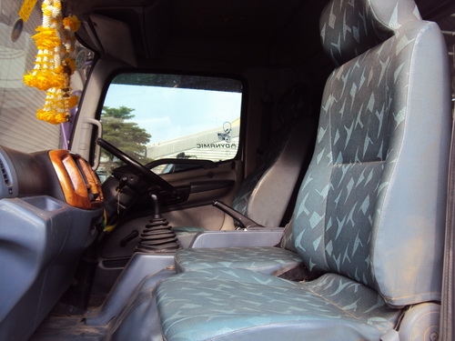 ขายHINO 150แรงม้า ปี2003 กระบะบรรทุกมีข้างเสริม ยาว4.3เมตร