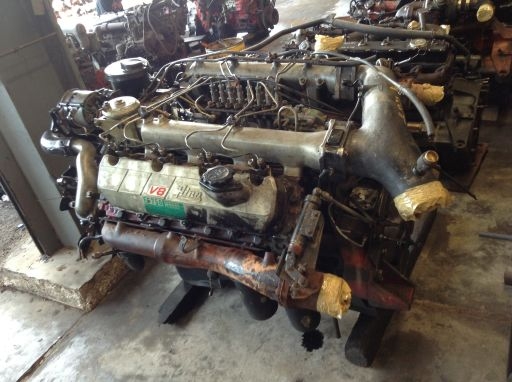 เครื่องยนต์ EF750  8สูบ