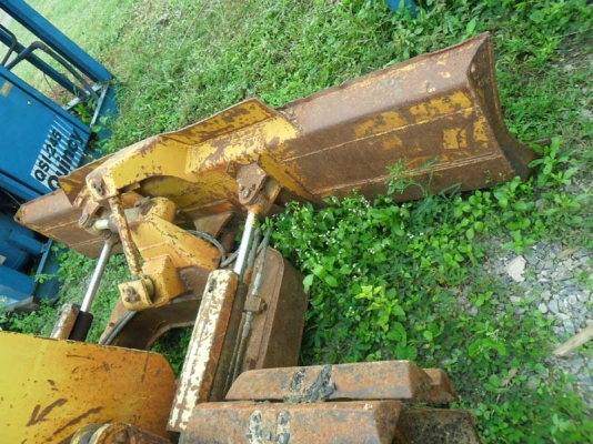 Komatsu D20-7