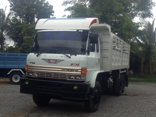 Hino sumo FM 226