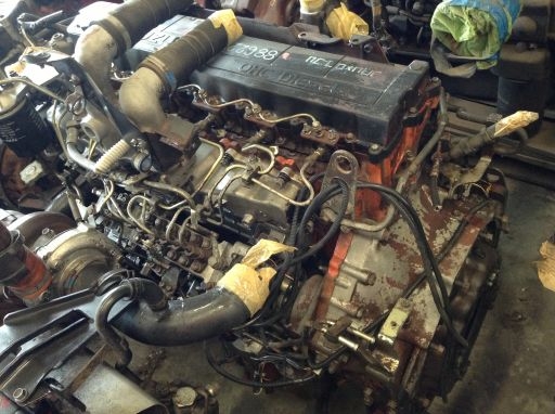 เครื่องยนต์ 6HE1 TURBO 6สูบ 260แรง