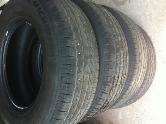 michelin 245/70/16 ปี 10 3000 บาท