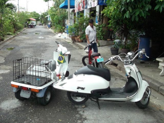 ขาย Honda Joker ประกอปใหม่ เครื่องดี สตาร์ทติดง่ายครับผม  รถพร้อมใช้ เครื่อง 50cc. มีสตาร์ทมือ ระบบไฟติดครบ ขี่เล่นได้เลยครับ