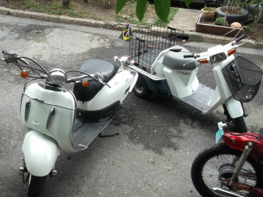 ขาย Honda Joker ประกอปใหม่ เครื่องดี สตาร์ทติดง่ายครับผม  รถพร้อมใช้ เครื่อง 50cc. มีสตาร์ทมือ ระบบไฟติดครบ ขี่เล่นได้เลยครับ