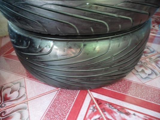 195/50/15"(4เส้น =2,000บ.)กินข้าง2เส้น(ใส่ล้อแบะมา)DEESTORE.carreras.R701(4210)ดอกหน้ายางยังเยอะอยู่ครับ