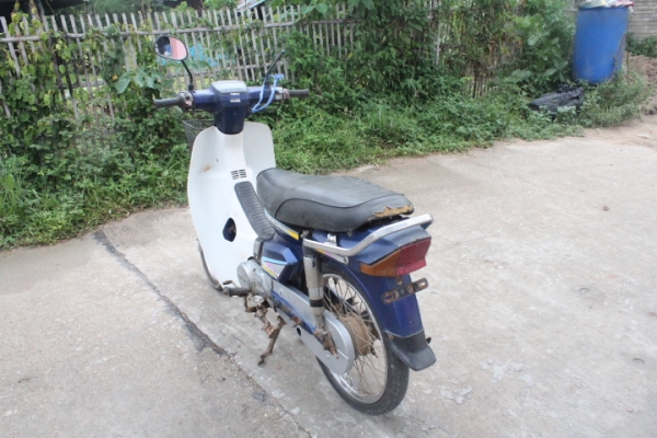 ดรีมคุรุสภาสีน้ำเงินทะเบียนโอนราคาถูกๆ8800บาท