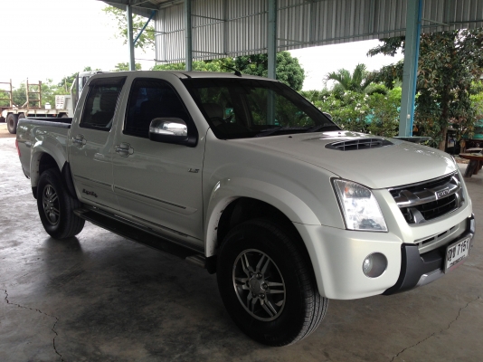 ต้องการขาย isuzu d-max 4 ประตู ต้องการขาย isuzu d-max 4 ประตู