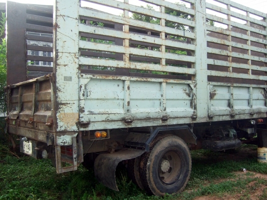 รถดี ราคาถูก ง่ายต่อการตัดสินใจครับ  FTR 195 6HE1 แท้แน่นอน