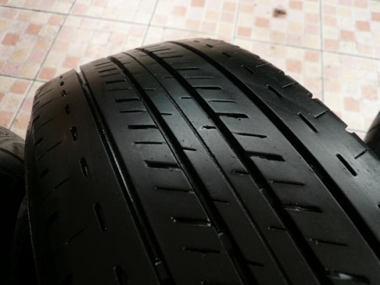 ขายยาง BRIDGESTONE DURAVIS R611 215-70-15 ปี4811 (1ชุด)