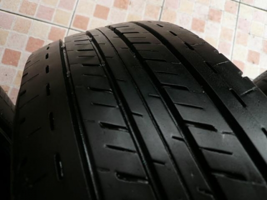ขายยาง BRIDGESTONE DURAVIS R611 215-70-15 ปี4811 (1ชุด)