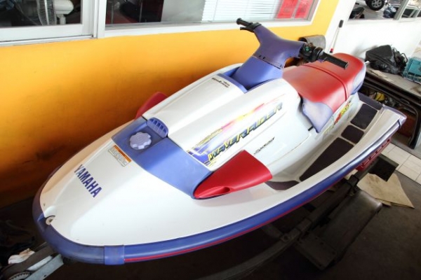 ขาย jetski yamaha waverunner พร้อมรถลากอะลูมิเนียม