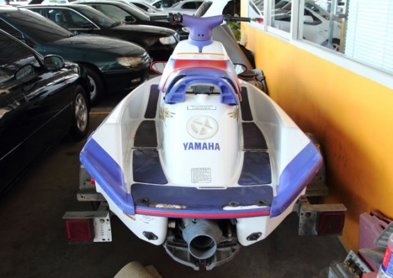 ขาย jetski yamaha waverunner พร้อมรถลากอะลูมิเนียม
