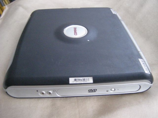 ขาย Notebook Compaq รุ่น Presario 700 สภาพสวย จอ 14.1 นิ้ว เพียง 3500 บาท