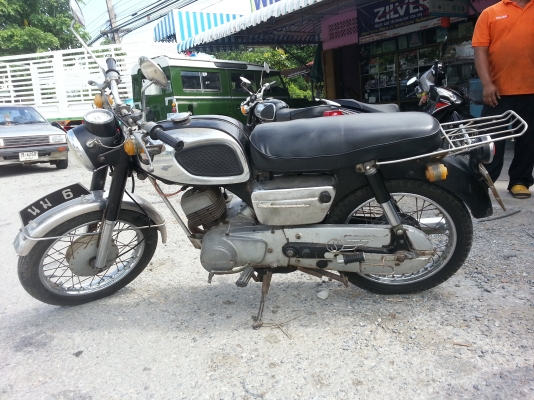 พี่ฝากขาย kawasaki 125 ทะเบียนสักคัน30,000 พี่ฝากขาย kawasaki 125 ทะเบียนสักคัน30,000