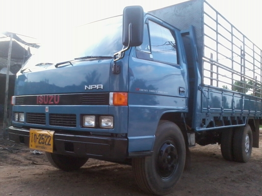 อิซูซุ NPR 115 แรง ห้างแท้ แชทซีอย่างสวย พร้อมคอกเหล็กซื้อไปใช้งานได้เลยโทร0872546421บอยรัยสาย คนโคราชบ้านเองเด้อ