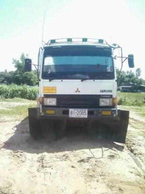 ขายด่วน รถสิบล้อสองเพลาดั้มพ์  MITSU  FN  527MA เครื่อง  EP100  สภาพใช้ได้