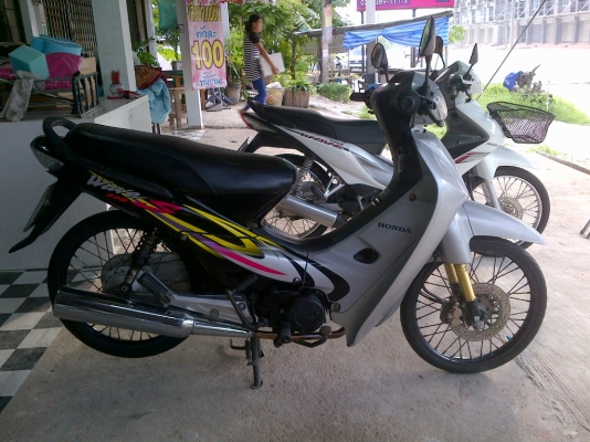 ขาย!ฮอนด้าเวฟ ปี46 รถเครื่องเดิมแน่นๆ  พร้อมใช้ ทะเบียน+เอกสารโอน ภาษีไม่หมด