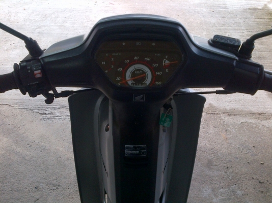 ขาย!ฮอนด้าเวฟ ปี46 รถเครื่องเดิมแน่นๆ  พร้อมใช้ ทะเบียน+เอกสารโอน ภาษีไม่หมด