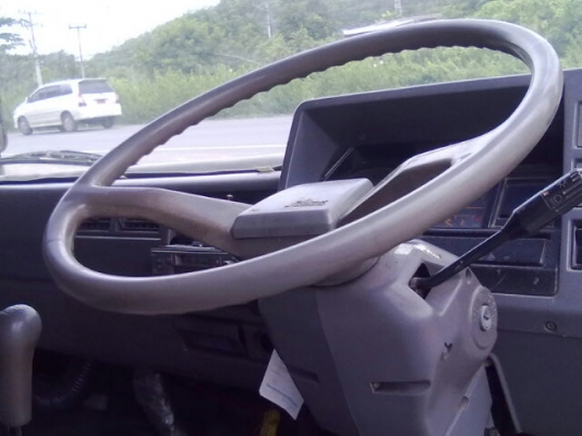 ขายรถบรรทุก6ล้อ 130 แรงปี 50