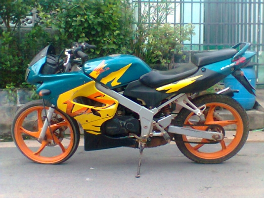 ขาย LS125 ตัวใหม่แท้เดิมๆ ขายตามสภาพ13500ต่อได้