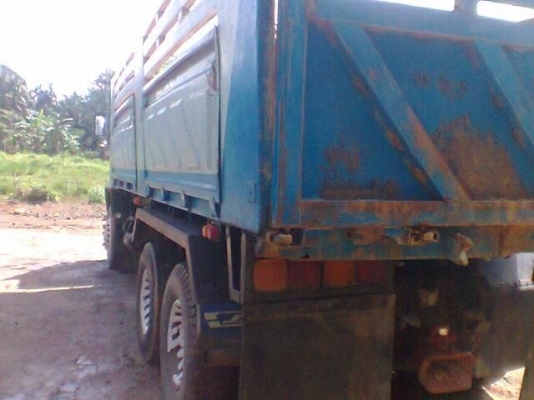 รถอิซูซุ 10 ล้อดั้ม FXZ 240 แรงม้า  สนใจติดต่อ 081 - 6079515