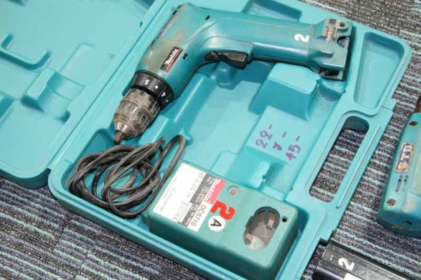 ขายสว่านไร้สาย MAKITA