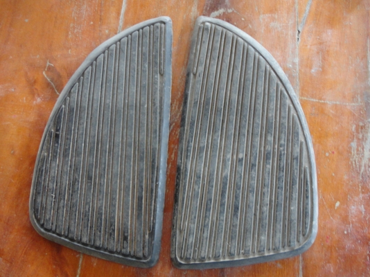 แก้มยางแท้ k-125 M.2 จำนวน  1 คู่ สนใจติดต่อโทร.081-005-8785